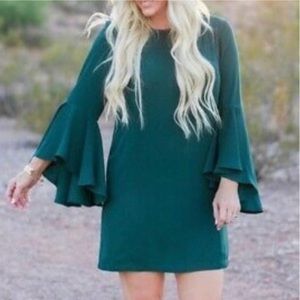 Leith Emerald Green Bell Sleeve Shift Mini Dress Size M Flare Holiday